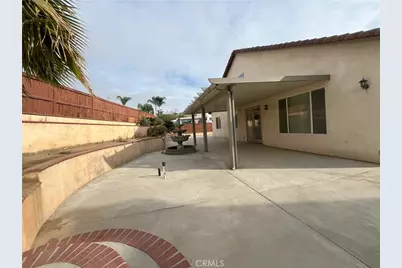 12758 Royal Palm Ln, Riverside, CA 92503 - Photo 16