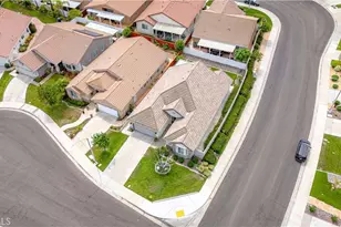 30365 Glen Ellen Cir, Murrieta, CA 92563 - Photo 56