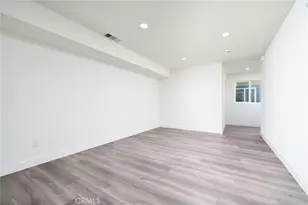 6829 N Haskell Ave, Van Nuys, CA 91406 - Photo 14