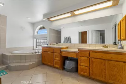 7360 Braceo, Oak Hills, CA 92344 - Photo 22