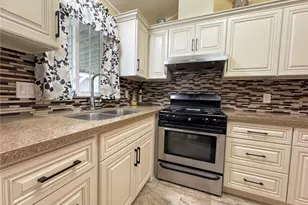 21210 E Arrow Hwy, Covina, CA 91724 - Photo 14