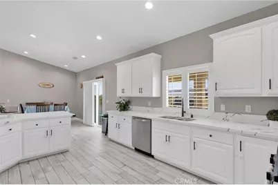 18237 Valencia Street, Hesperia, CA 92345 - Photo 12