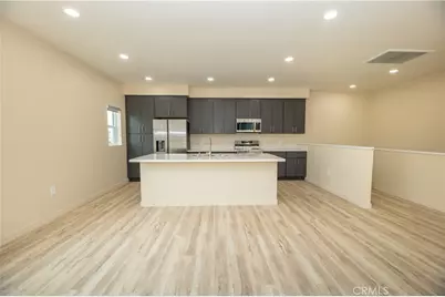 8189 Aventus Lane, Fontana, CA 92335 - Photo 10