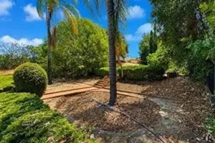 110 Horseshoe Cir, West Covina, CA 91791 - Photo 38
