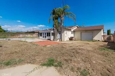 9826 Larch Avenue, Bloomington, CA 92316 - Photo 28