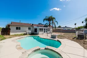 9826 Larch Ave, Bloomington, CA 92316 - Photo 24