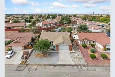 8658 Buena Vista, Hesperia, CA 92344 - Photo 2