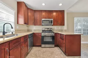 1417 Fox Run, Corona, CA 92882 - Photo 12