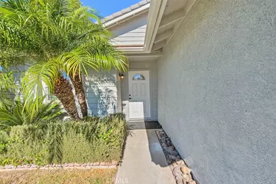 1417 Fox Run, Corona, CA 92882 - Photo 4
