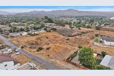 3255 Howe Street, Corona, CA 92881 - Photo 4