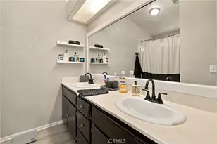 15459 Via Cartagena St, Hesperia, CA 92345 - Photo 10