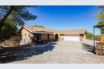 9160 Buena Vista Street, Apple Valley, CA 92308 - Photo 1