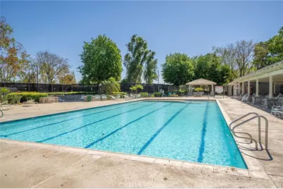 3651 Country Oaks Loop #B, Ontario, CA 91761 - Photo 22
