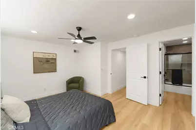 160 Yorktown, Costa Mesa, CA 92626 - Photo 20