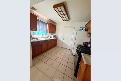 1060 Myrtle Drive, San Bernardino, CA 92410 - Photo 4