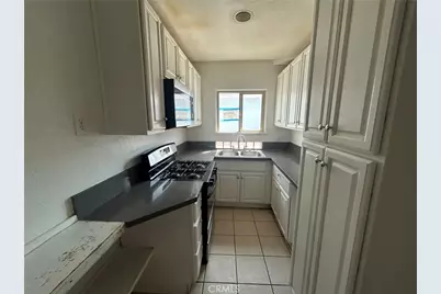 2736 E Jackson, Carson, CA 90810 - Photo 4