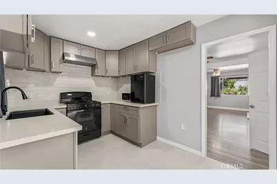863 W 20th Street, San Bernardino, CA 92405 - Photo 10