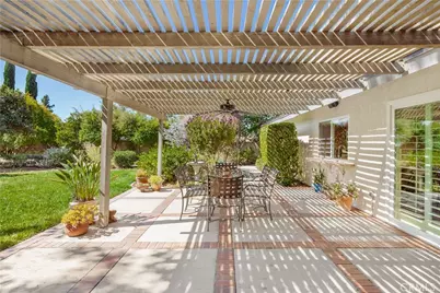 688 Charleston Drive, Claremont, CA 91711 - Photo 38