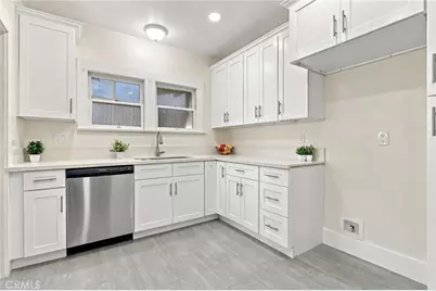 505 N 8th Avenue, Upland, CA 91786 - Photo 12