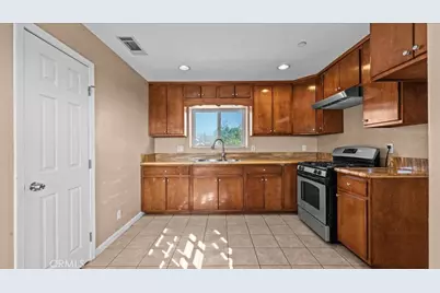 622 E Stearns, La Habra, CA 90631 - Photo 12