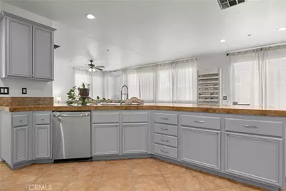 925 E Pennsylvania Avenue, Redlands, CA 92374 - Photo 8