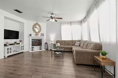 925 E Pennsylvania Avenue, Redlands, CA 92374 - Photo 6