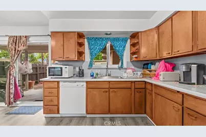 619 S Palm #E, Hemet, CA 92543 - Photo 2