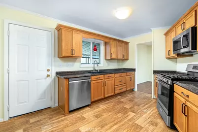 21100 State Street #327, San Jacinto, CA 92583 - Photo 20