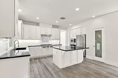 23990 Hollingsworth, Murrieta, CA 92562 - Photo 12