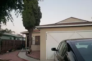 9522 Hickory St, Los Angeles, CA 90002 - Photo 2