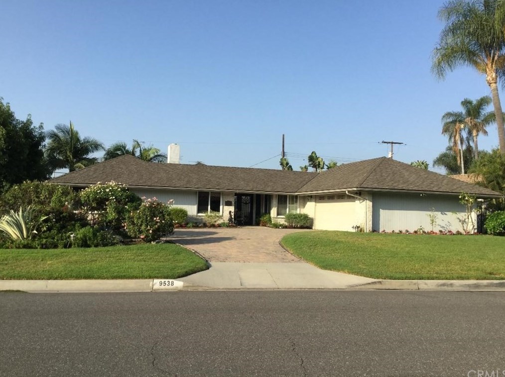9538 Lubec St, Downey, CA 90240