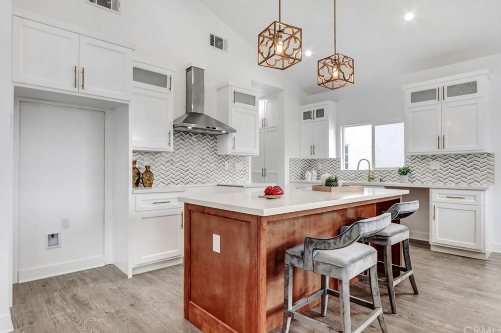 2346 Highbury Ave, Los Angeles, CA 90032-3534