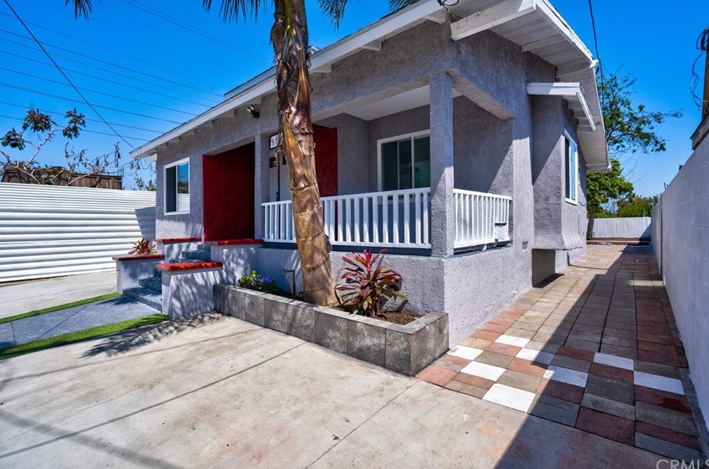 9110 Beach St, Los Angeles, CA 90002-1429