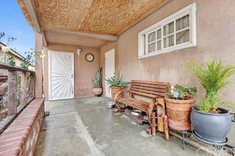 1933 E 114th St, Los Angeles, CA 90059