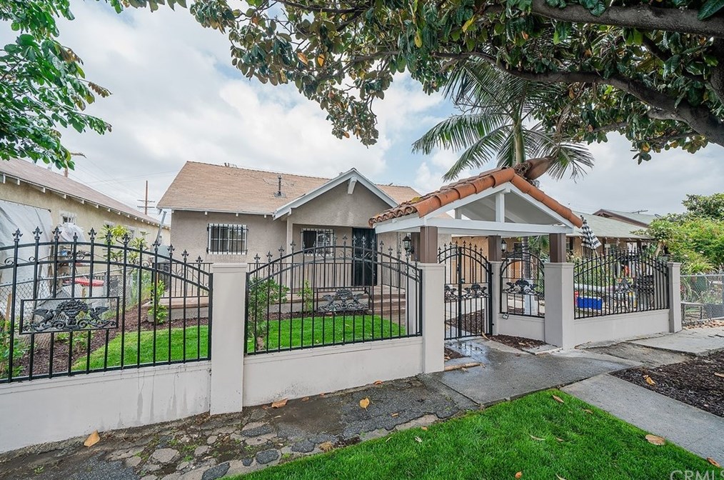 1739 56th St, Los Angeles CA  90062-2730 exterior