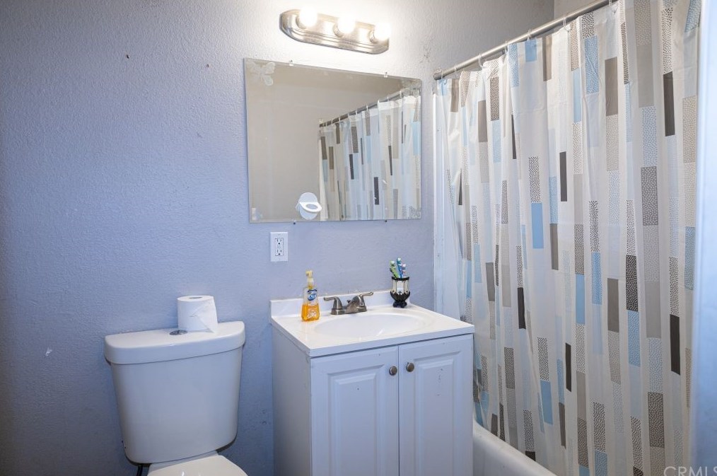 9639 Choiceana Ave, Hesperia, CA 92345-5619