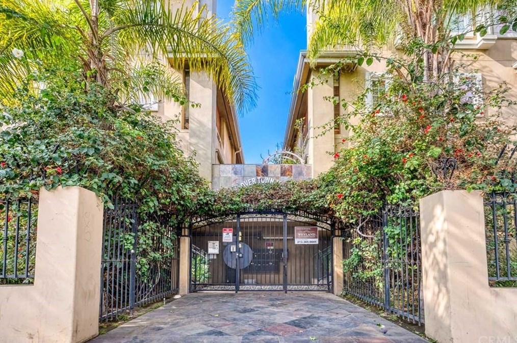 1133 Hoover St, Los Angeles, CA 90006-3638