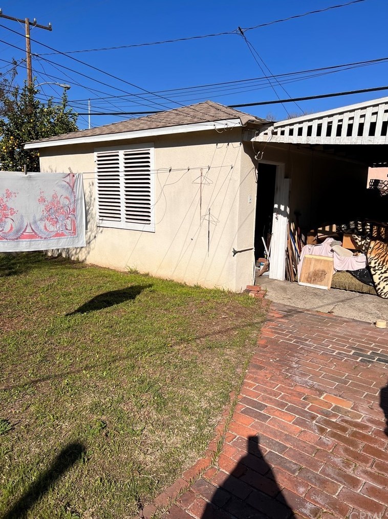 6113 Fairfield St, Los Angeles, CA 90022-5301