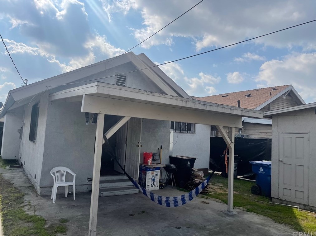 229 Gage Ave, Los Angeles CA  90003-1436 exterior