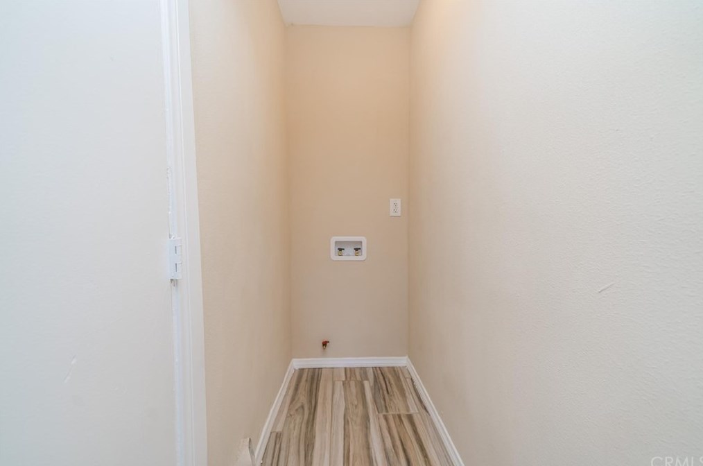 1715 105th St, Los Angeles CA  90002-3613 exterior