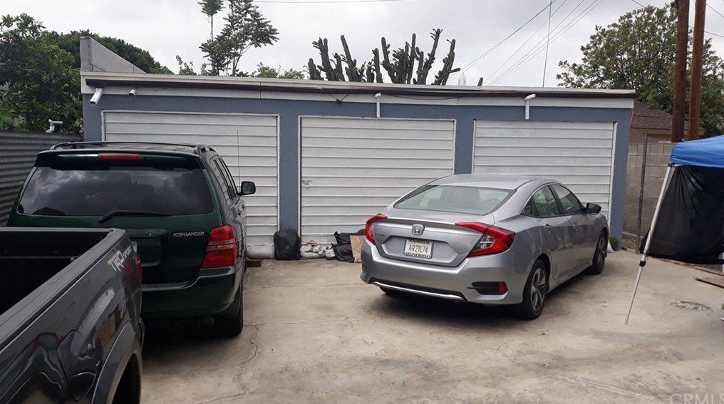 9333 San Juan Ave, South Gate, CA 90280