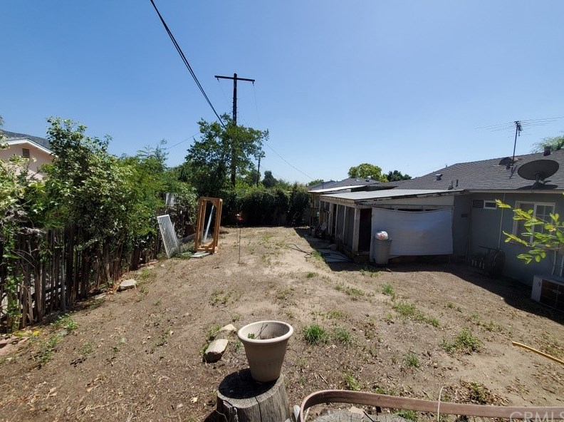 1901 Chesson St, Duarte, CA 91010-1922