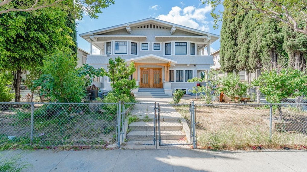 1674 25th St, Los Angeles, CA 90007-1528