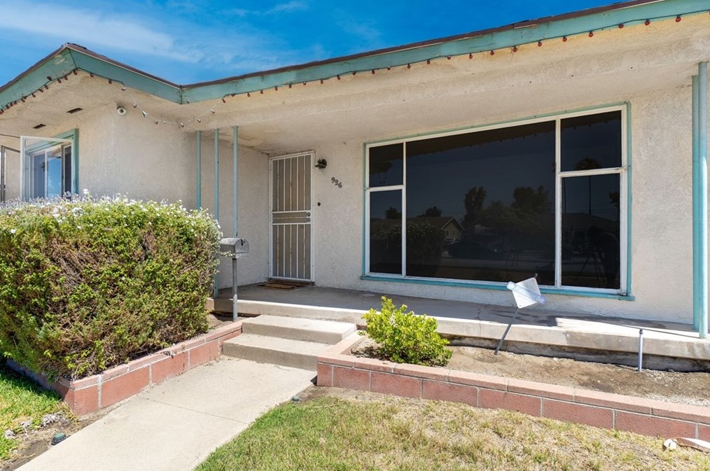 926 Harvard Pl, Ontario, CA 91762-1846