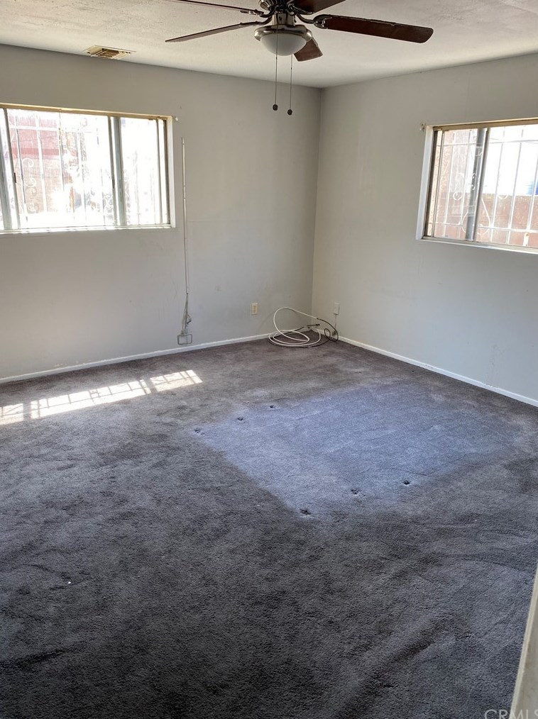 1918 81 St, Los Angeles CA 90001-3508 exterior