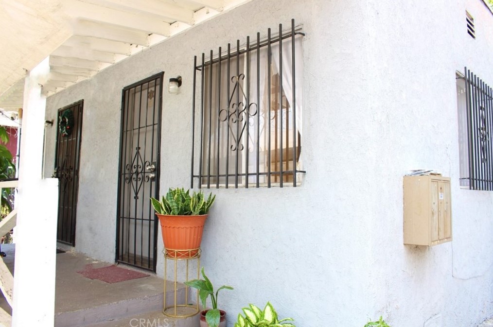 4319 Lima St, Los Angeles, CA 90011-3820