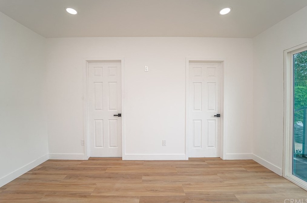 4261 Hobart Blvd, Los Angeles CA  90062-1627 exterior