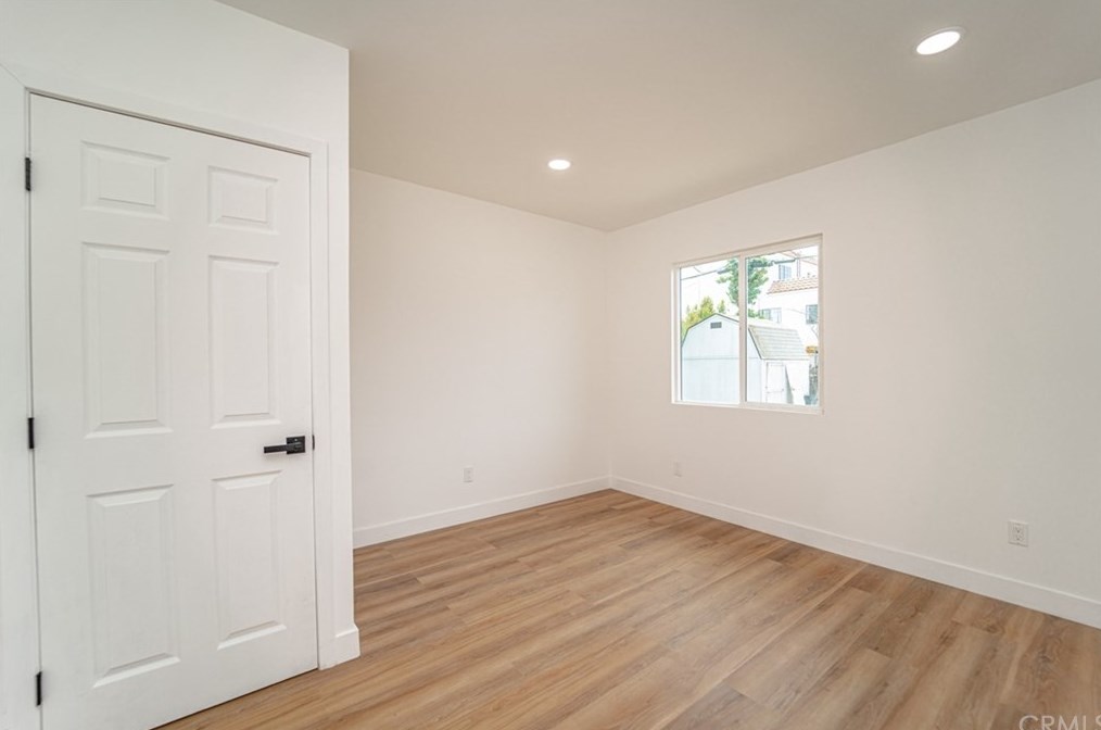 4261 Hobart Blvd, Los Angeles CA  90062-1627 exterior