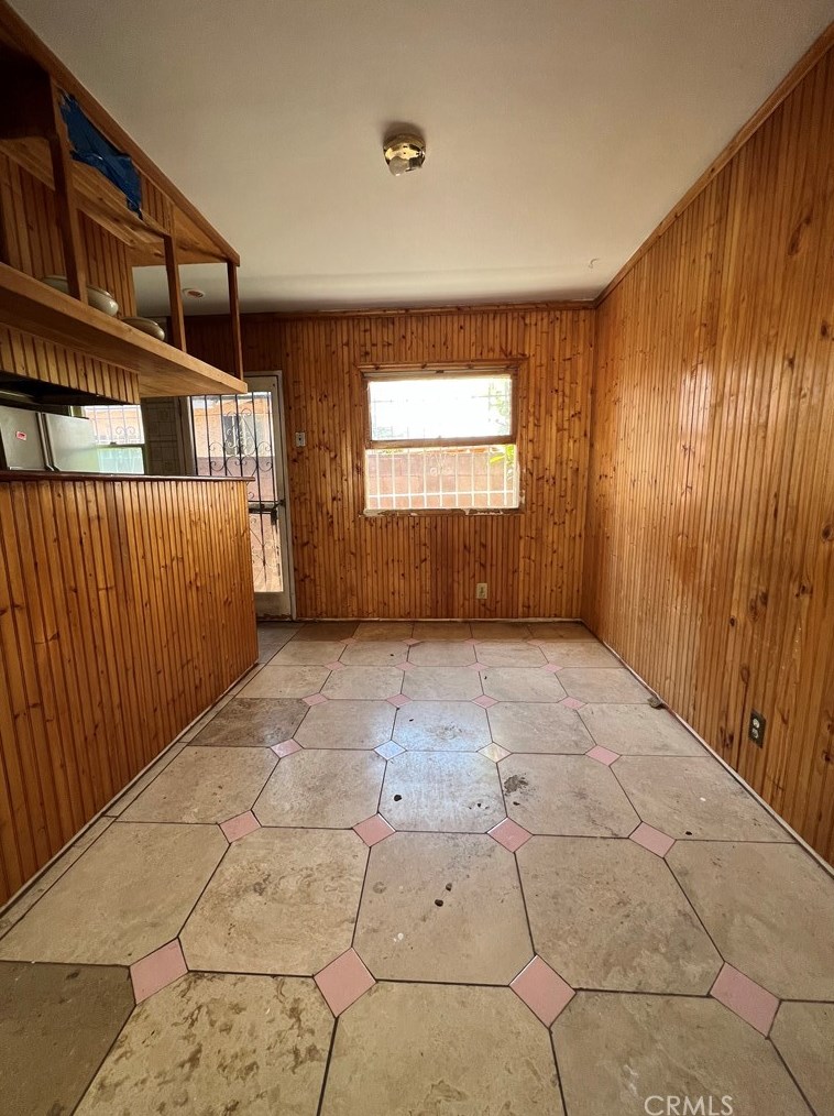 439 105th St, Los Angeles CA  90003-4912 exterior