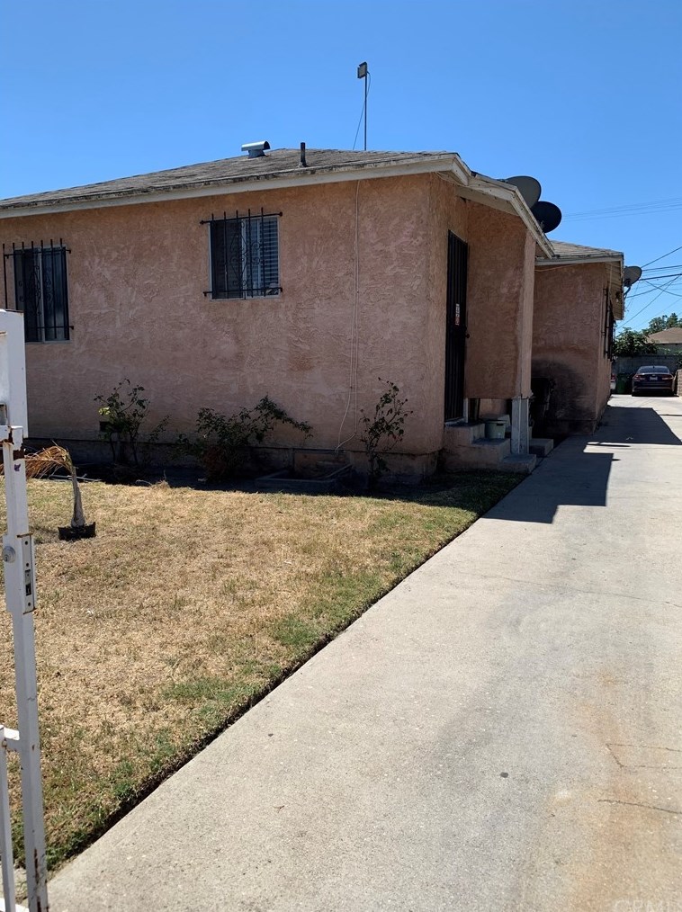146 110th St, Los Angeles, CA 90061-2518